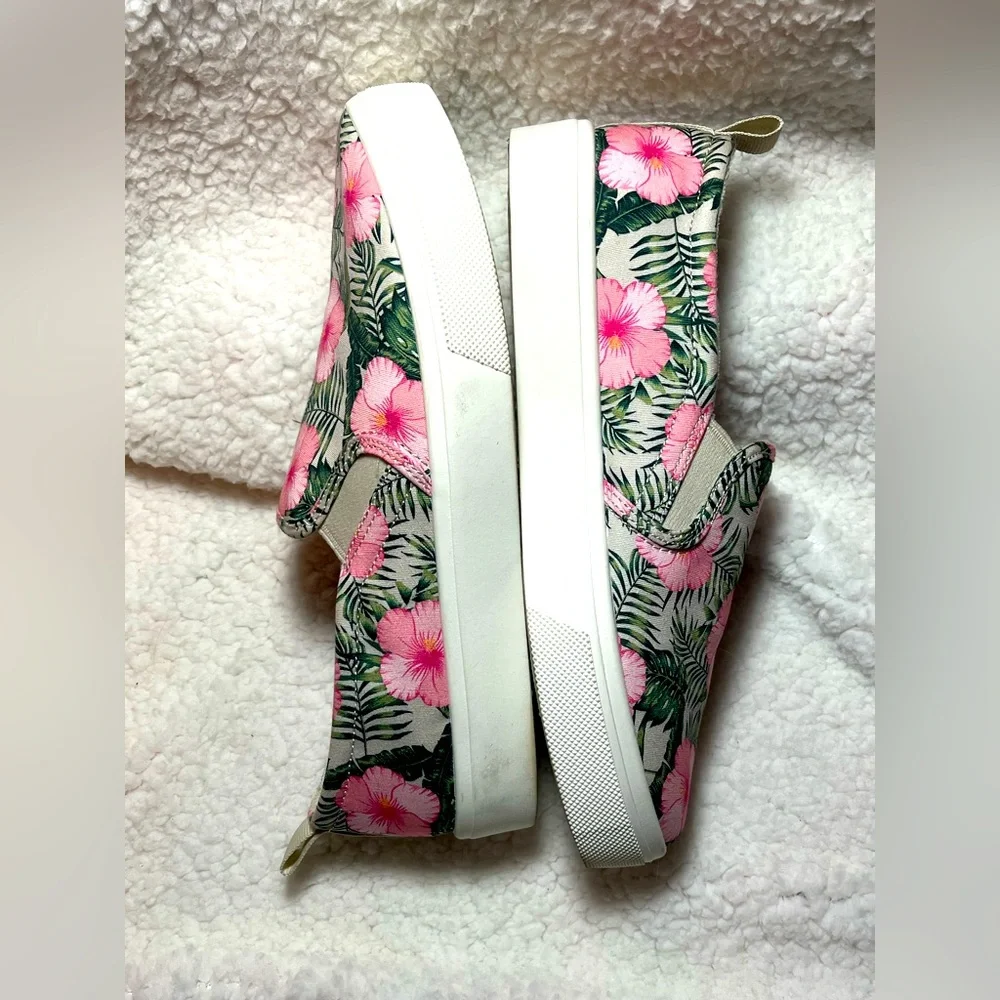 NWOT-Skechers Street Poppy- Tropic'Gal Floral Sneakers - Picture 3 of 8